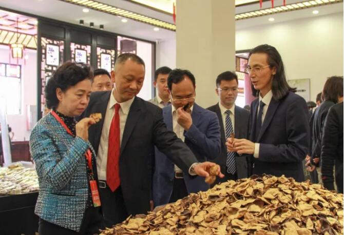 11b1b41e74cd6965bab5773ebcc24f30.jpg QQ截圖20171202110928.jpg